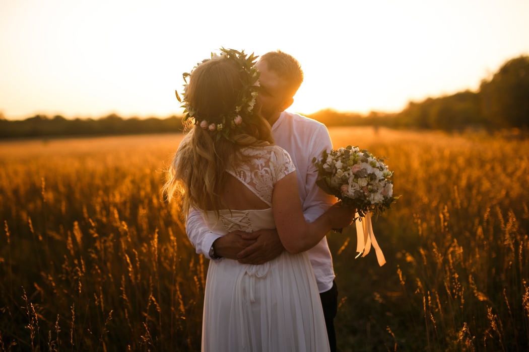 Torebka na ślub – jak wybrać?