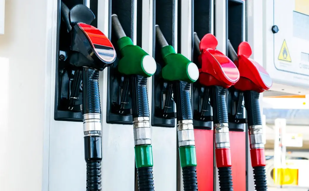 Dlaczego olej napędowy jest bardziej ekonomiczny niż zwykła benzyna‍