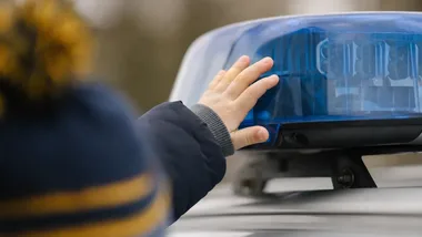 8- i 9-latkowie w gdyńskiej komendzie. Zobaczyli sprzęt policjantów