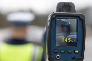 145 km/h na ulicy Morskiej w Gdyni. 31-latek stracił prawo jazdy