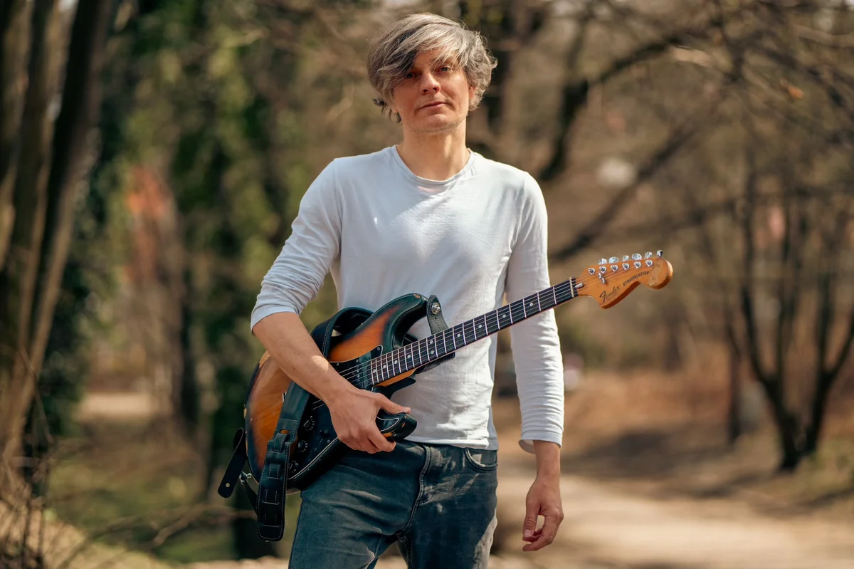 Grafika promocyjna wydarzenia Marek Piowczyk Trio w Blues Club Gdynia – jazz z bluesowym charakterem