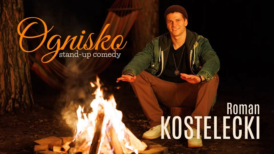 Grafika promocyjna wydarzenia Stand-up: Roman Kostelecki – „Ognisko” w Gdyni