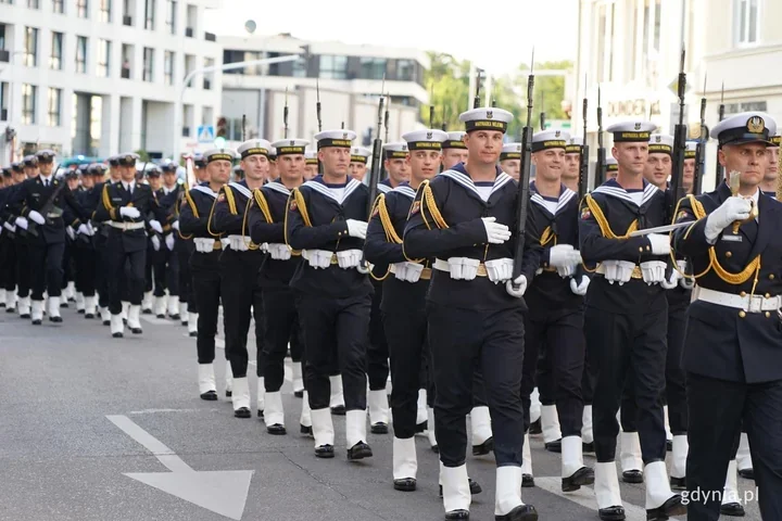 Msza i przemarsz pod pomnik. Tak uczczono ludzi morza w Gdyni