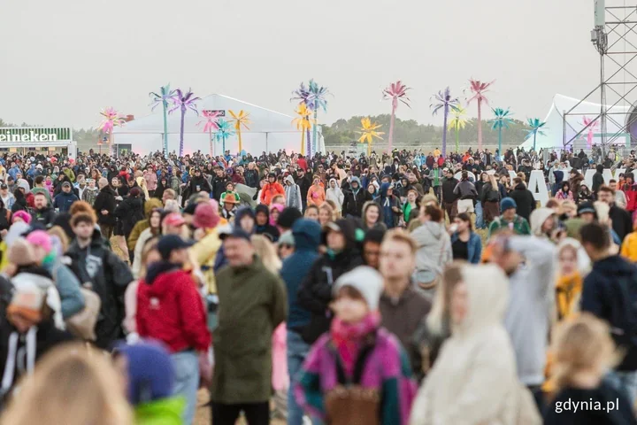 The Cure pod deszczem. Na Open''erze mocno wybrzmiały też gdyńskie akcenty