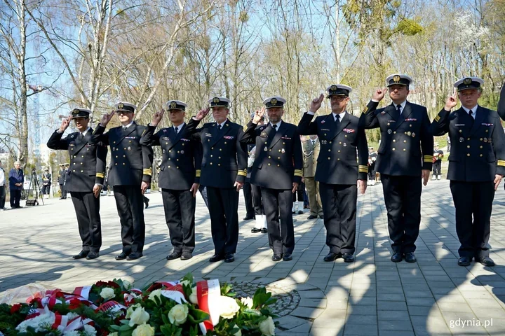 Gdynia zatrzyma się na chwilę i odda hołd ofiarom Katynia