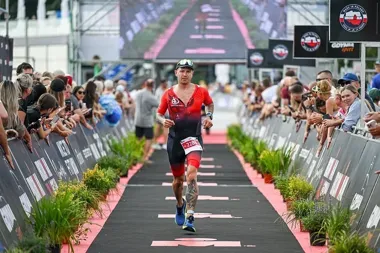 Bałtyk, 90 kilometrów na rowerze i finisz na plaży. Triathlon w Gdyni