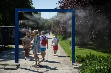 Kurtyny wodne już stoją. Fala upałów uderzy najmocniej w weekend