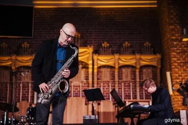 Jazzowe Zaduszki w Gdyni już po raz 28. Muzyka, pamięć i światełka