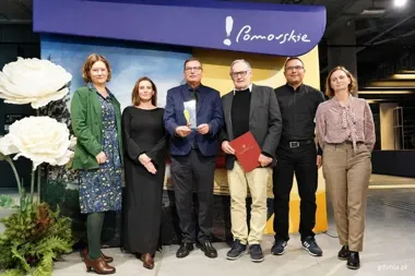 Dwa gdyńskie sukcesy turystyczne. Nagrody dla ORP Sokoła i przewodniczki