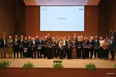 37 absolwentów otrzymało stypendia Gdyni za naukę, sport i sztukę
