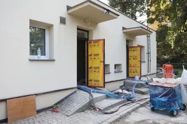 Kuchnia przedszkola przechodzi gruntowny remont. Dzieci czasowo zmieniły miejsce