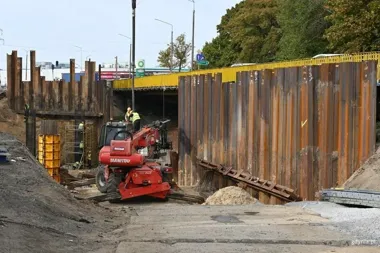 Wiadukt na Płk. Dąbka nabiera kształtu. Fundament już wykonany