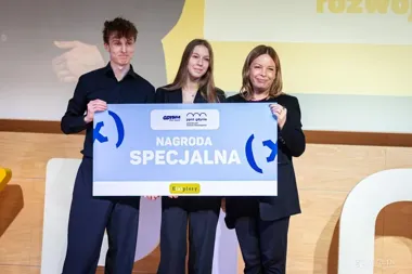 Gdyńscy licealiści walczą o głos w konkursie na ekologiczny przełom