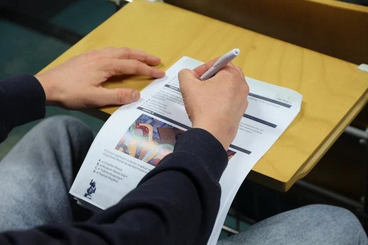 Dwudziestka finalistów Konkursu Wiedzy o Gdyni zmierzy się w Muzeum Emigracji